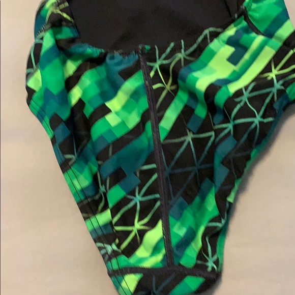 Girls swim suits size 24 - Picture 8 of 8